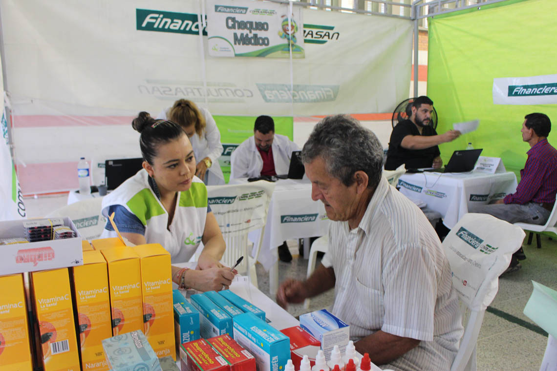 Brigada de salud en  Rionegro