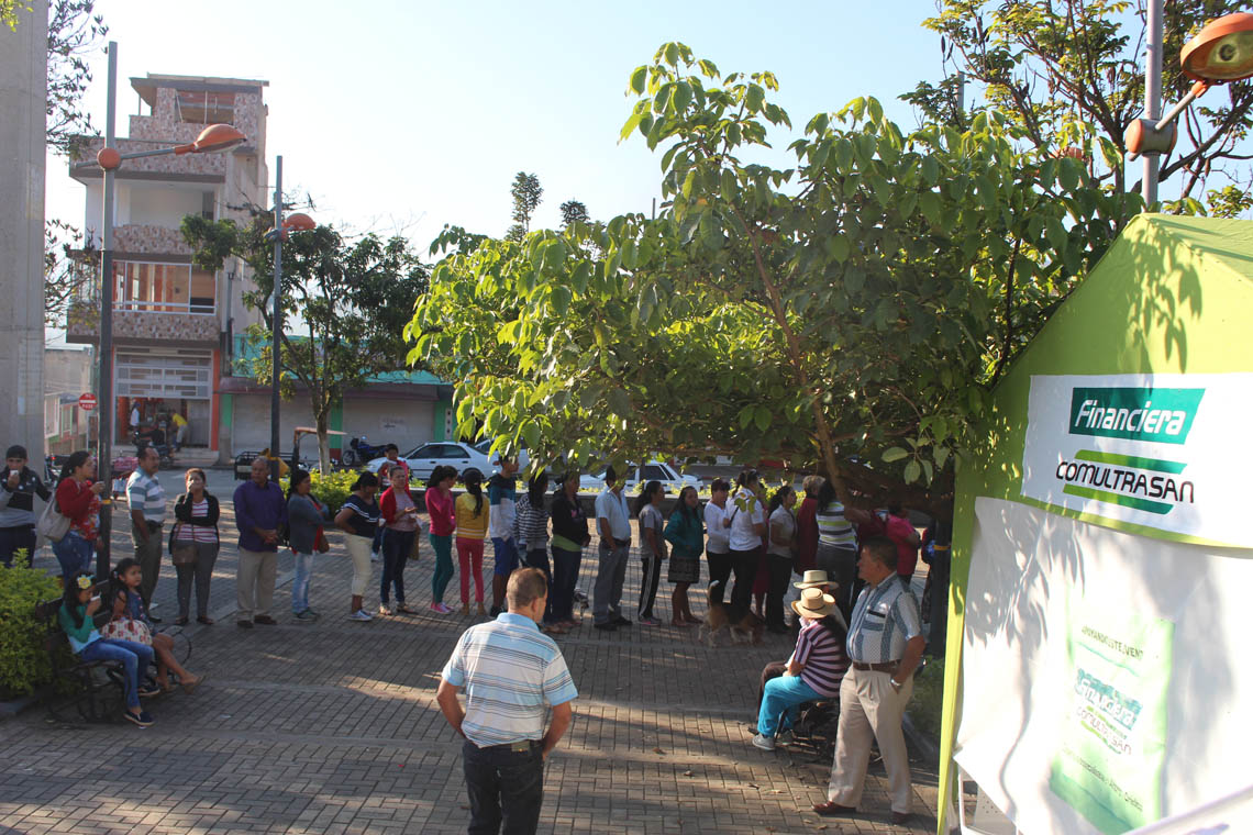 Brigada de salud en Barbosa