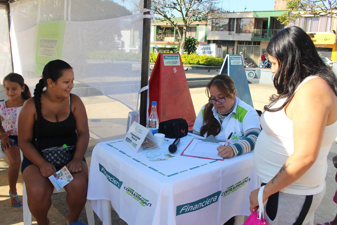 Brigada de salud en Barbosa