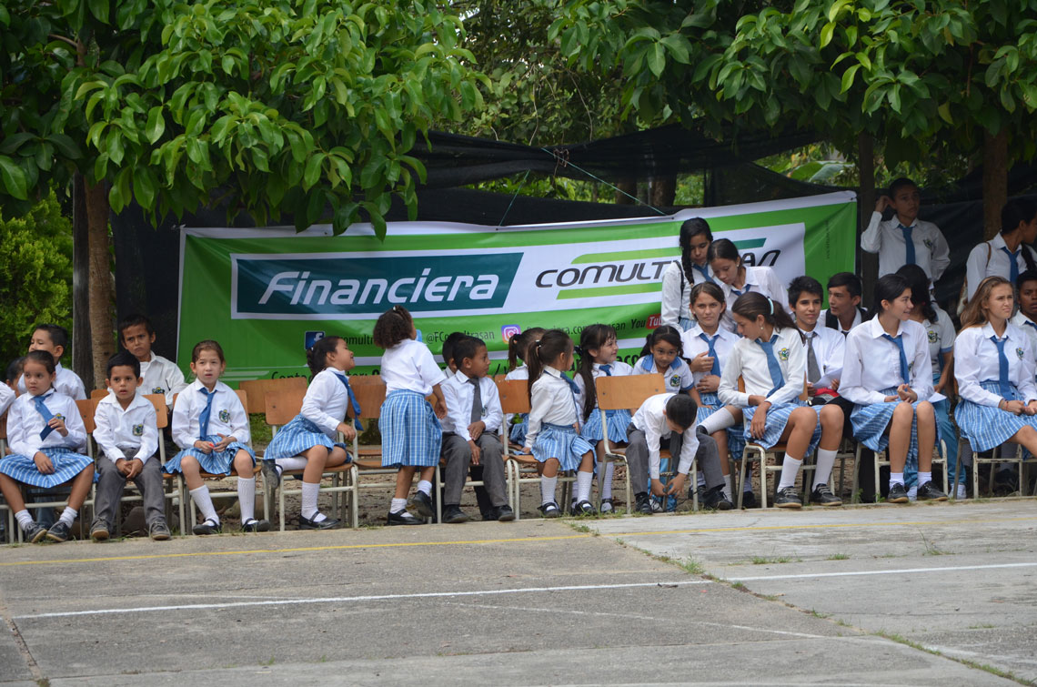 Donación Colegio Tagúi