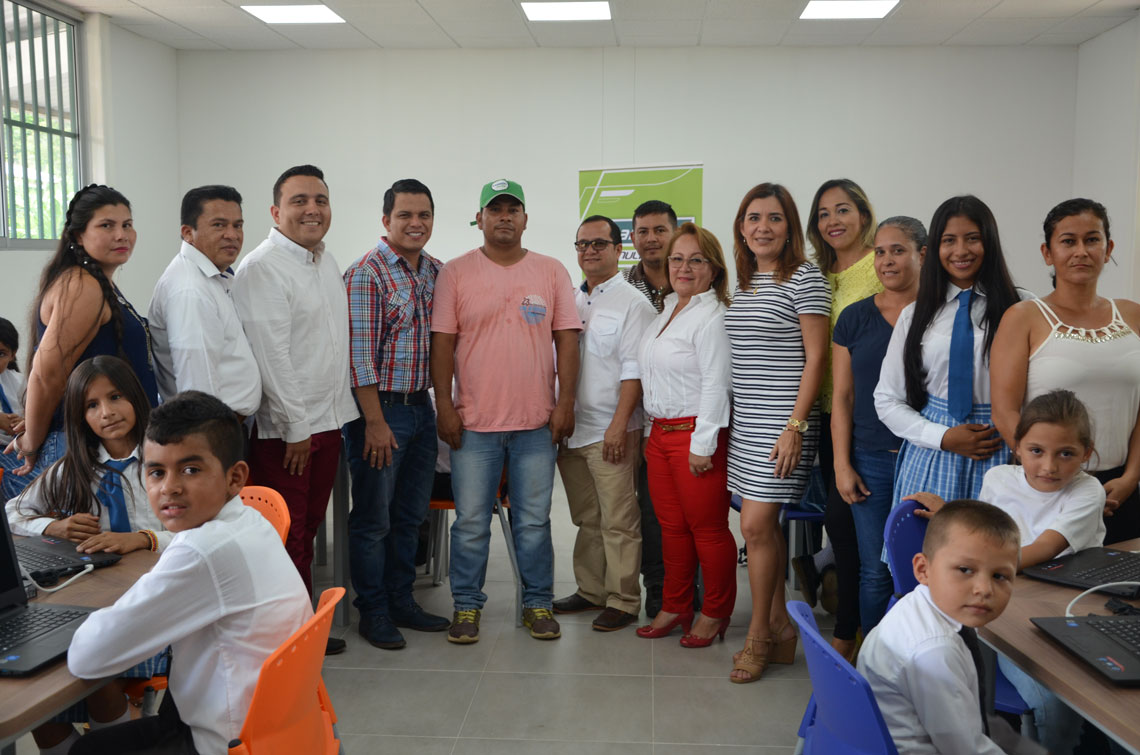 Donación Colegio Tagúi