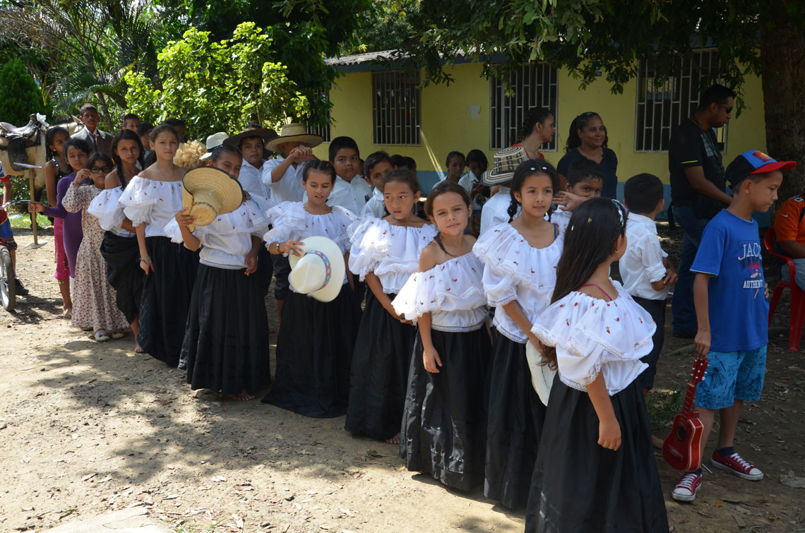 Donación Colegio Tagúi