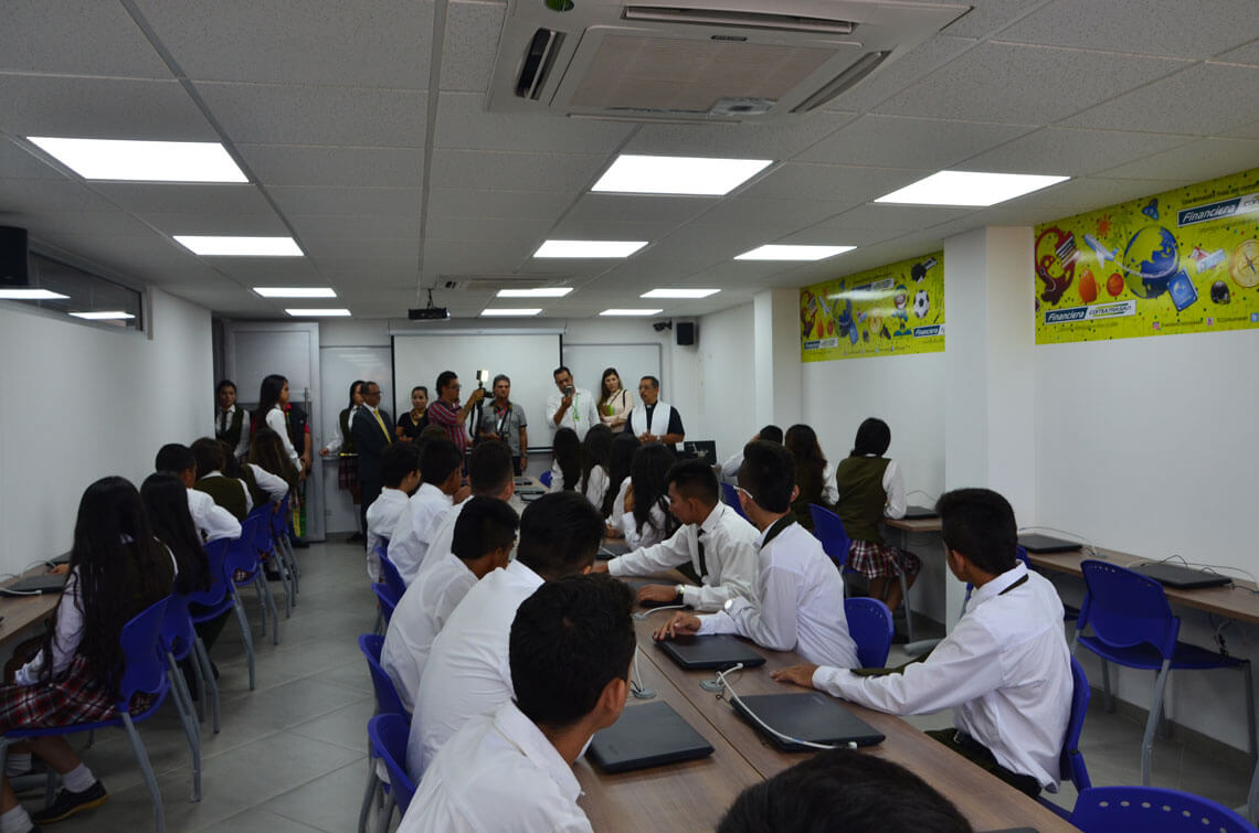 Donación - Colegio Cabecera del Llano