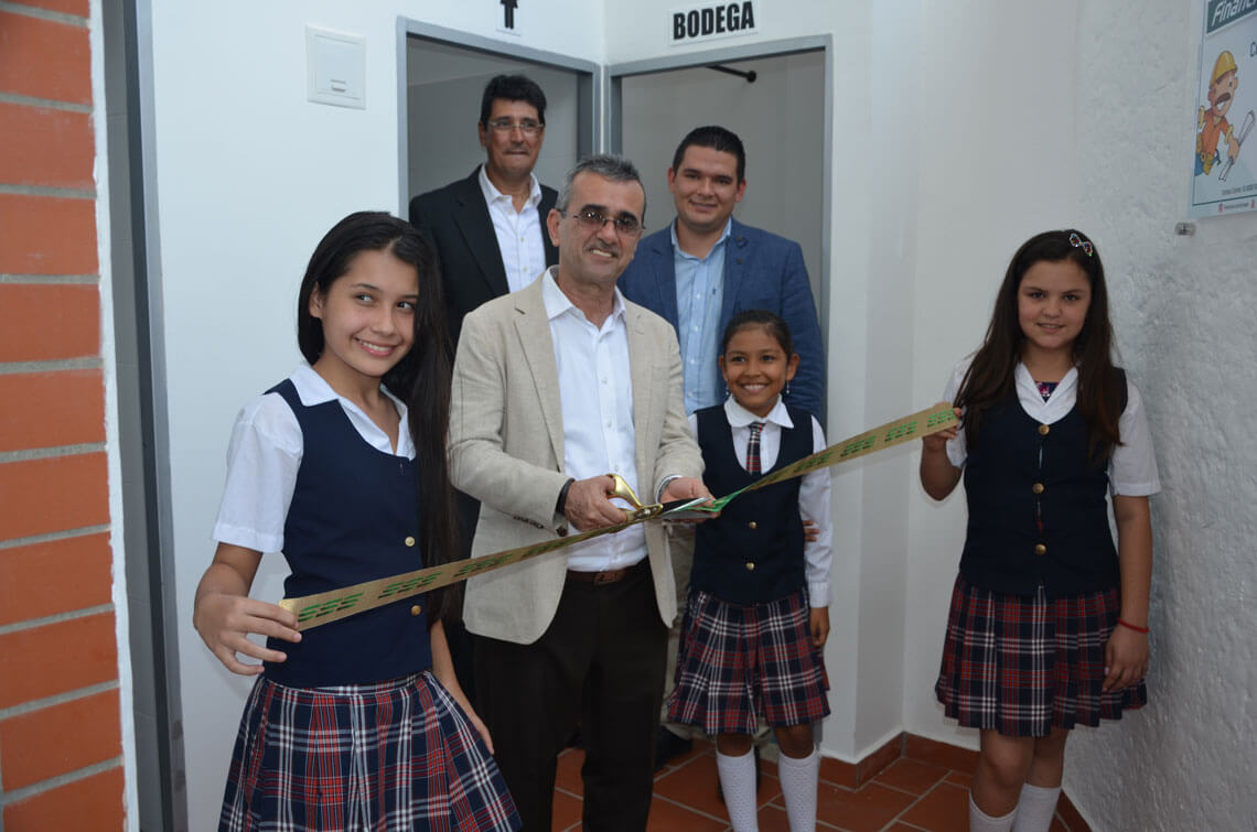 Donación - Colegio Carlos Vicente Rey