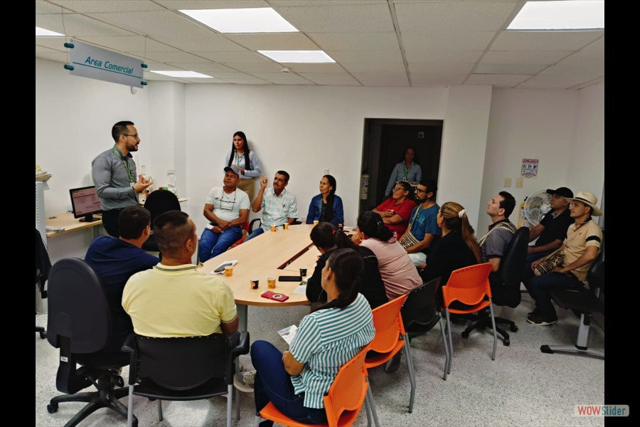 Socialización Huellas Comunales