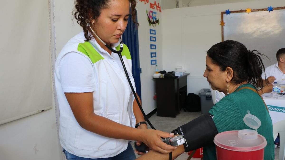 Brigada de salud en Barrancabermeja