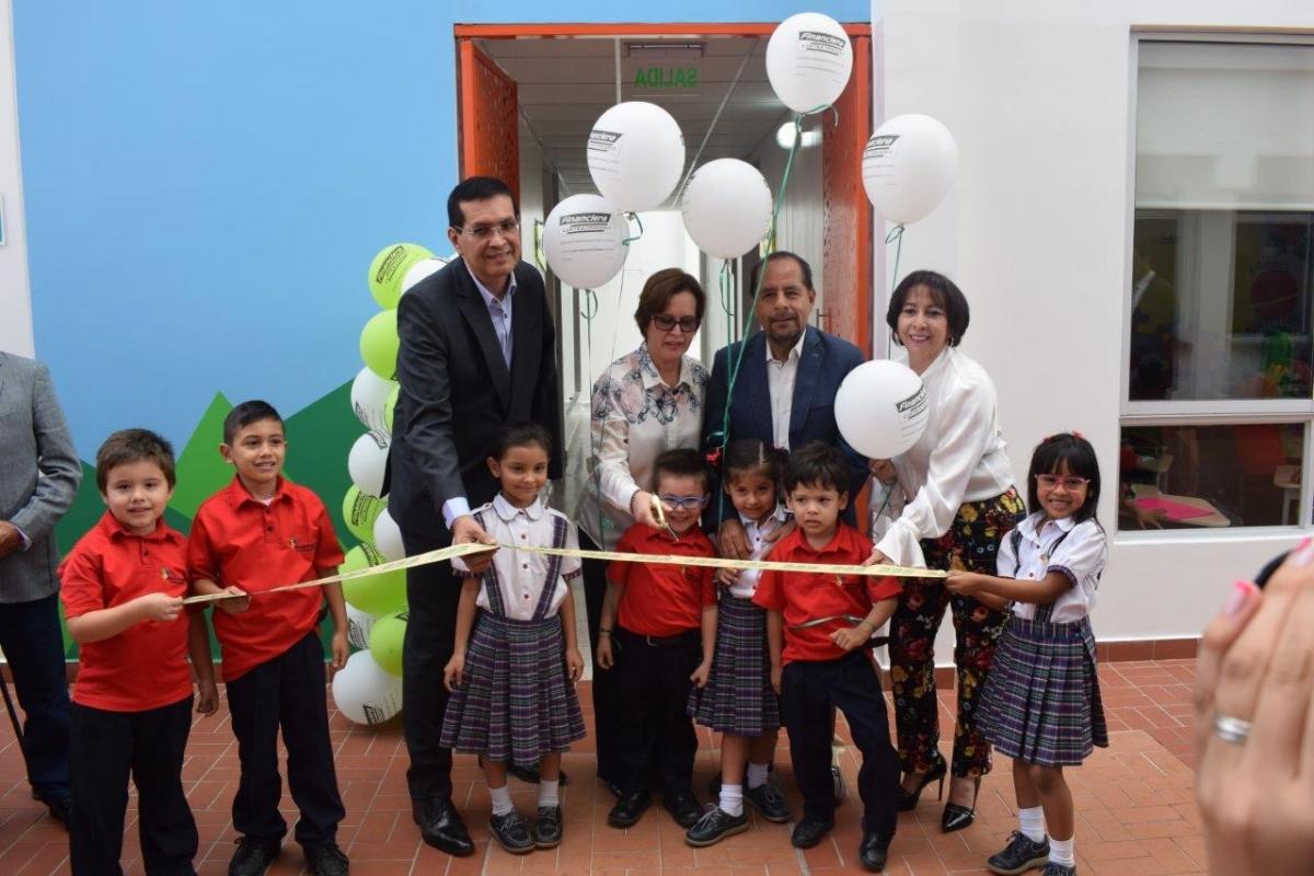 Donación al Gimnasio Superior Empresarial