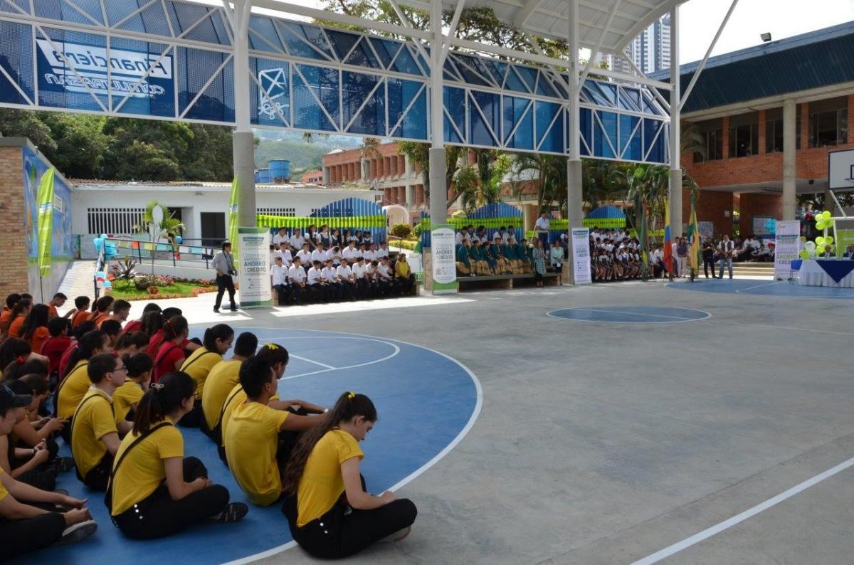 Donación Institución Educativa Las Américas