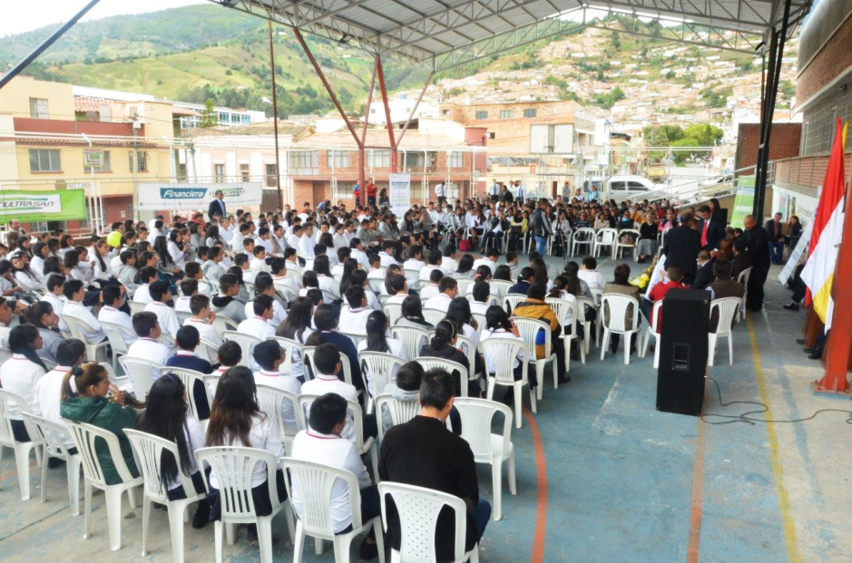 Donación al Instituto Técnico Arquidiocesano San Franciscode Asís