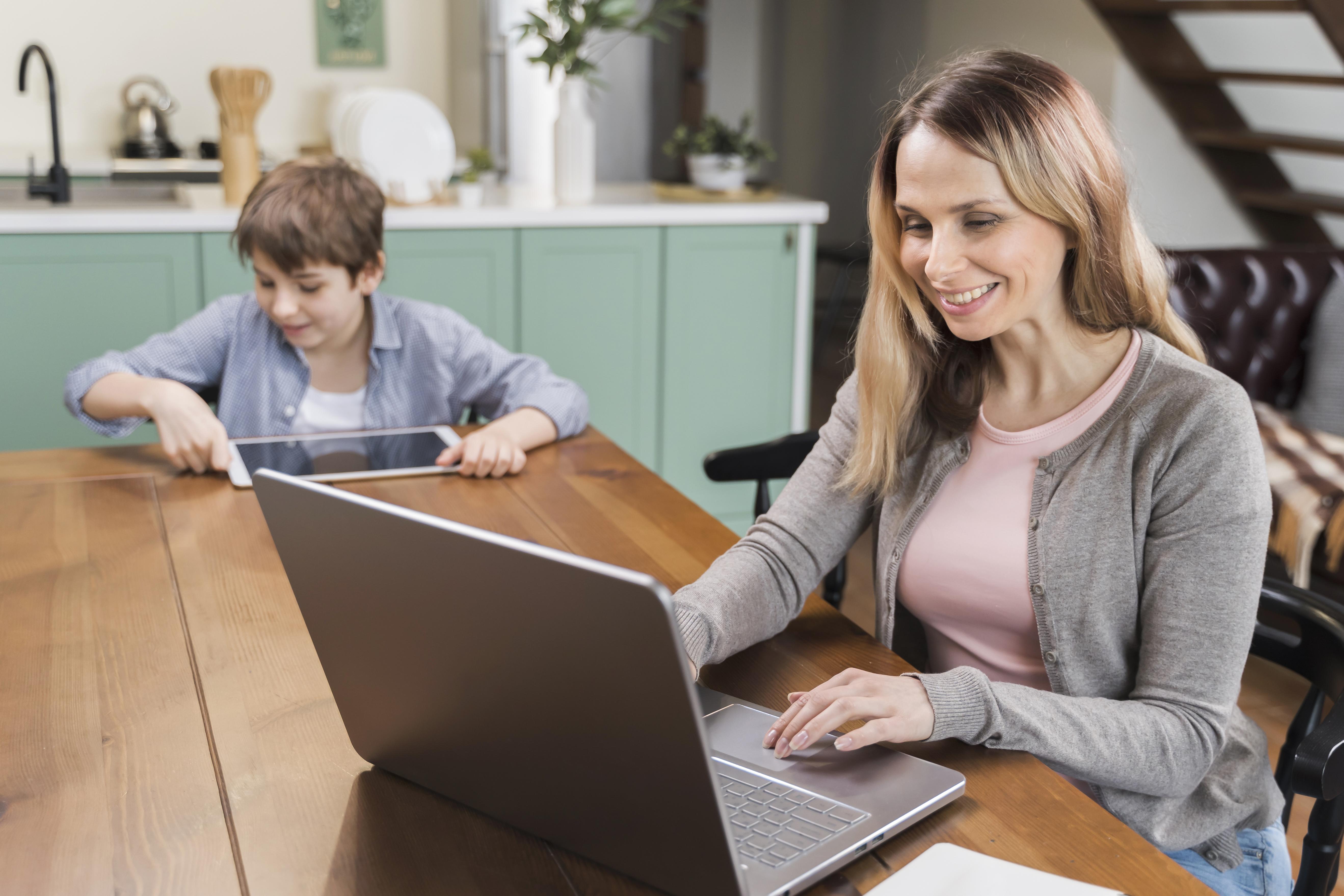 Coloca Certificado de Depósito de Ahorro a Término